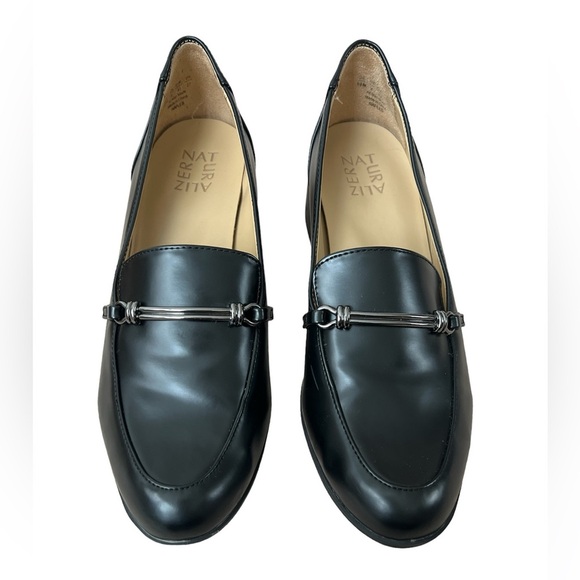 NEW Naturalizer Naples Slip On Loafers - Picture 2 of 9